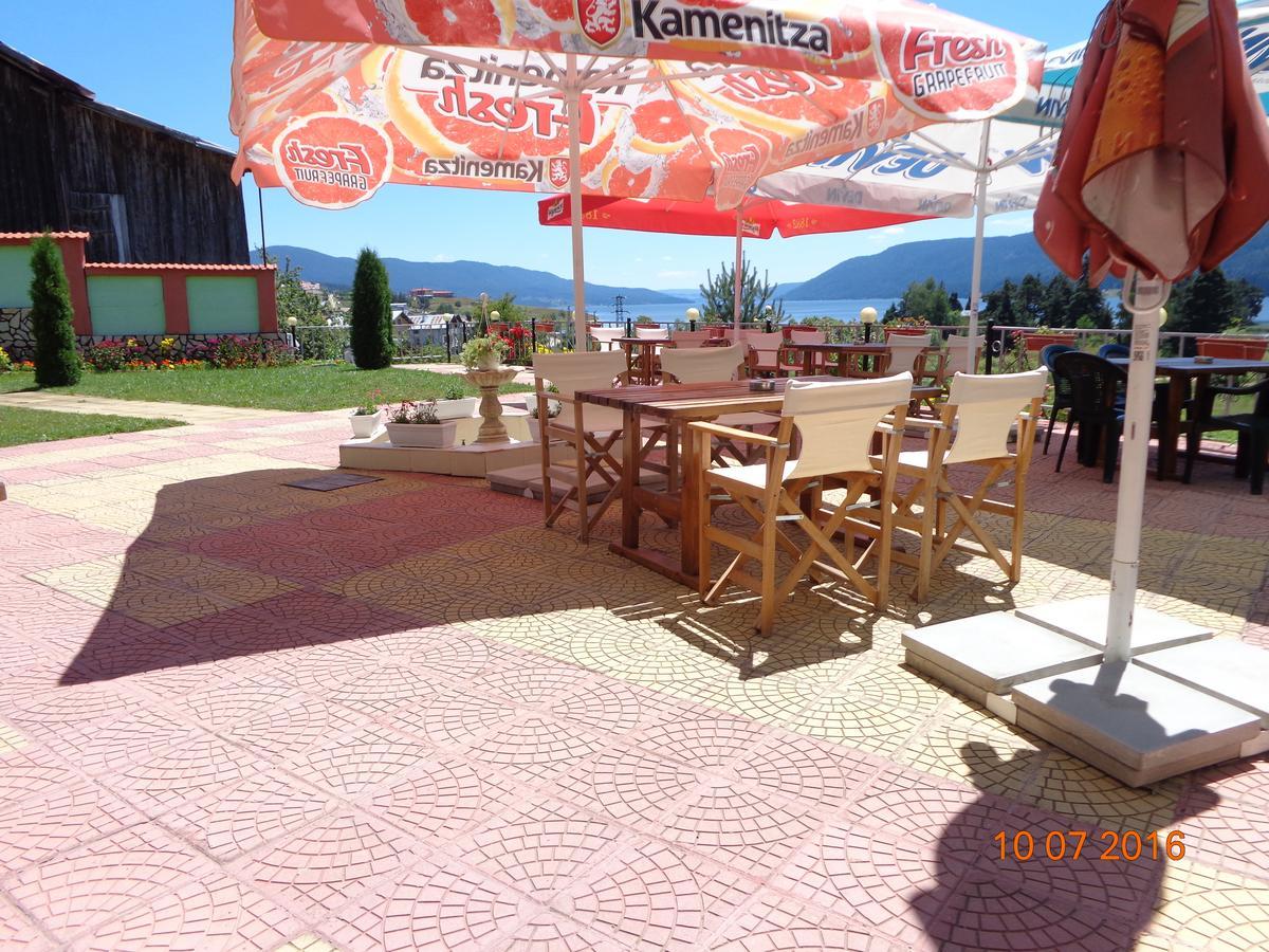 Family hotel Panorama Sarnitsa Exterior foto